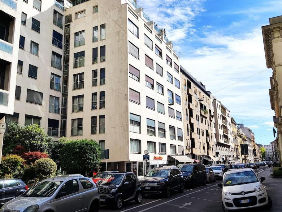 Porta Nuova Moscova: Cozy Apartment Near Duomo! Milan Luaran gambar